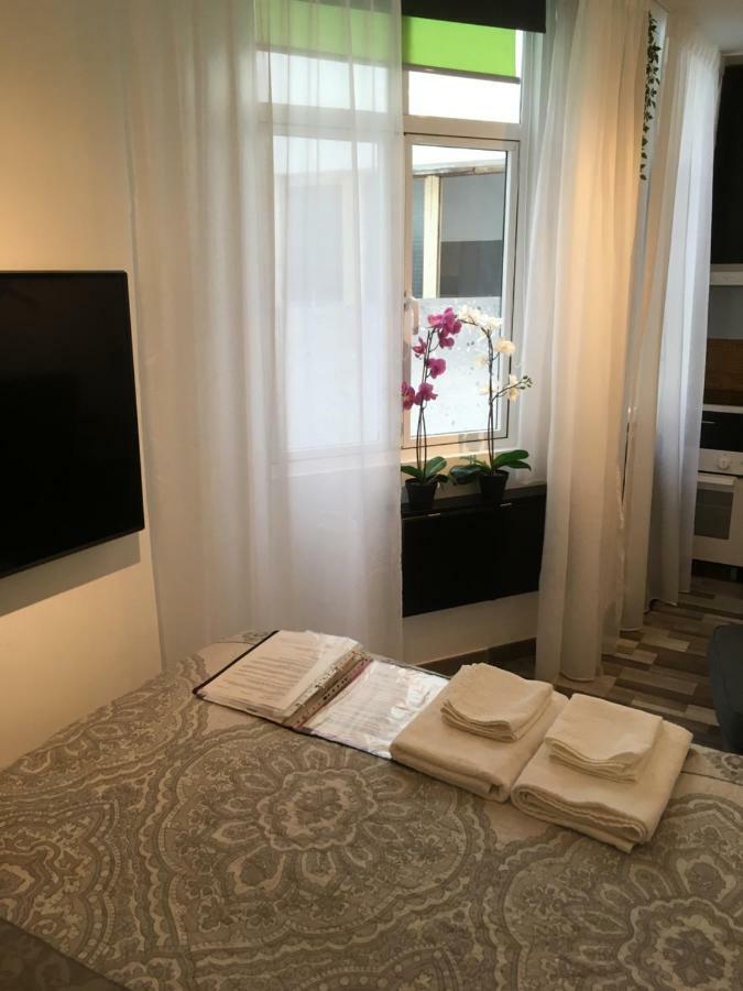 Apartment Interior Serviced *